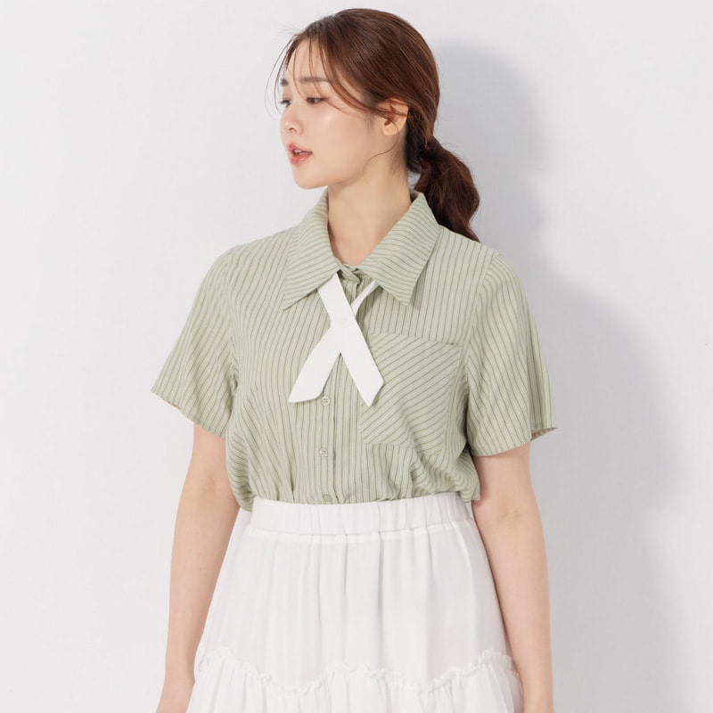 MISS. Preppy Contrast Stripe Plus Size Short Sleeve Shirt (With Neck Tie)