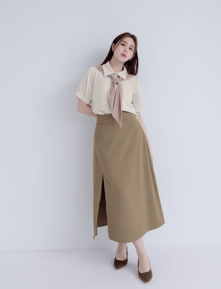 MISS. Faux Two-Piece Color-Block Bow Puff Sleeve Plus Size Blouse