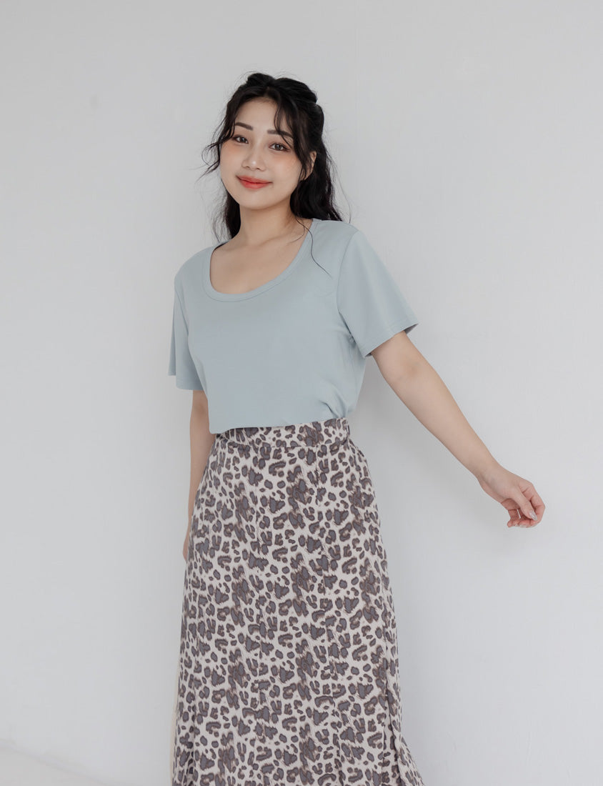 U-Neck Multicolor Plus Size Comfy Slim Tee