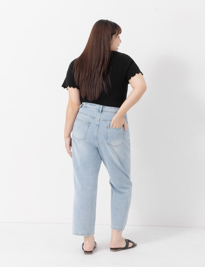 Apple-Shaped Friendly! Perfect Fit Plus Size Boyfriend Jeans