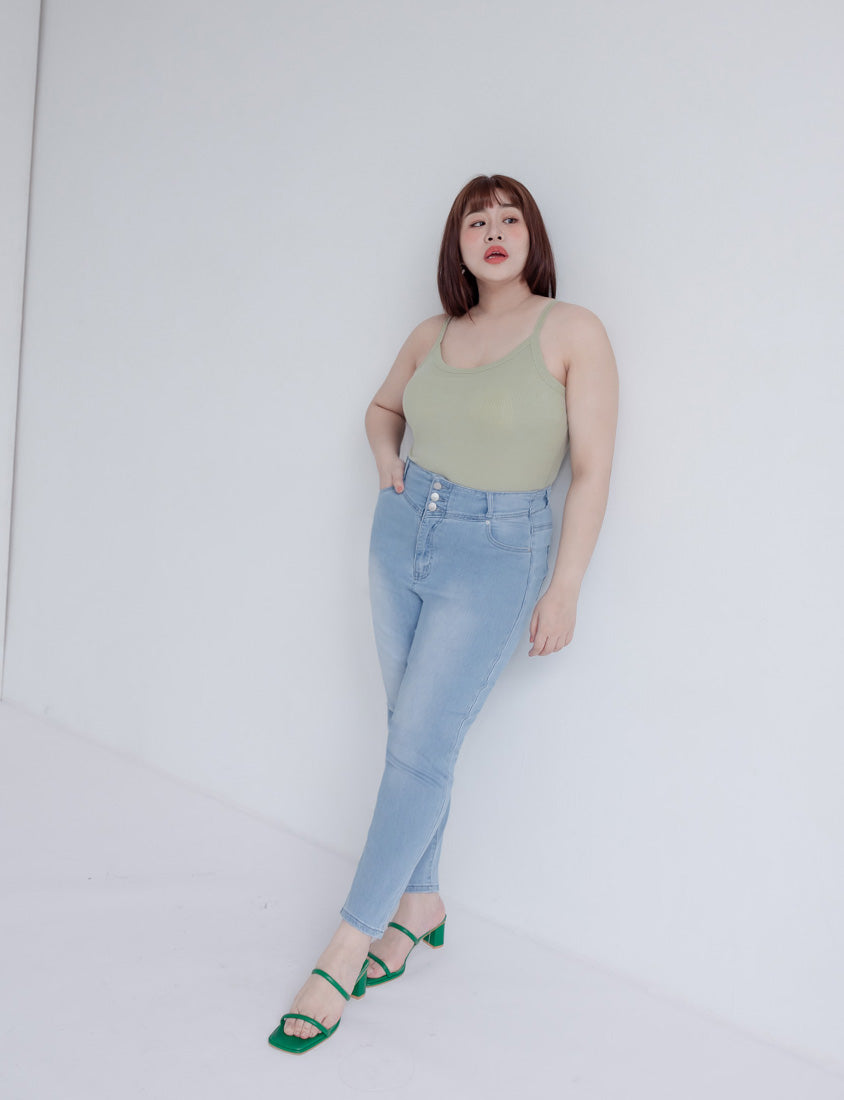 U-Neck Ribbed Shoulder Cut Plus Size BRATOP (with Padding)