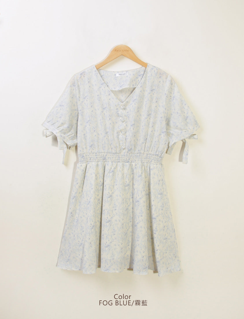 Heart Button Cuff Tie Plus Size Floral Mini Dress