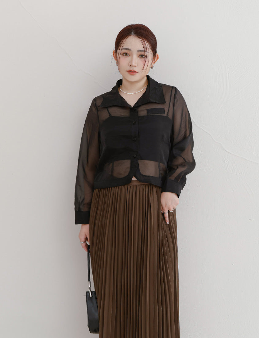 MISS. Faux Pockets Sheer Plus Size Cropped Shirt