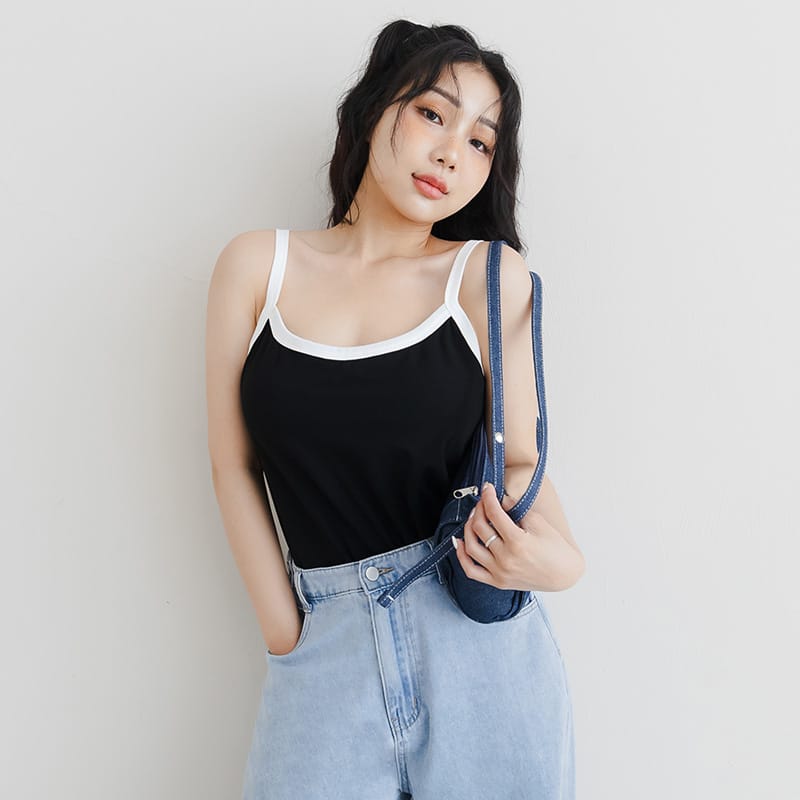 Pobra. COOL PRO+ Contrast Piping Plus Size Padded Tank Top