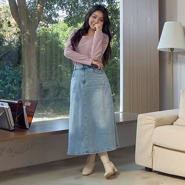 Pear-Shaped Friendly! Perfect Fit Back Slit Plus Size Denim Maxi Skirt