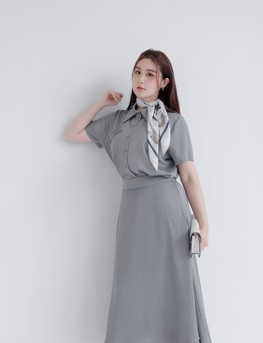 MISS. Elegant Pleat-Back Satin Plus Size Pocket Shirt