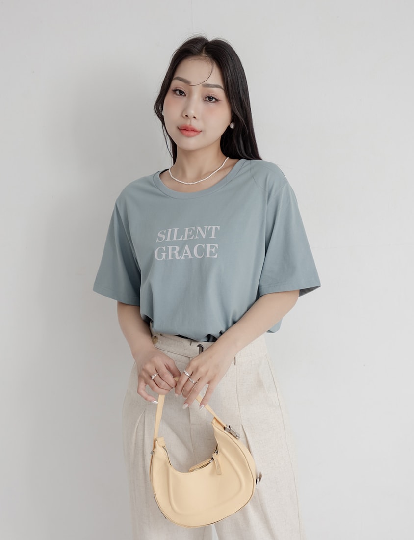 MISS. Basic Graphic Print Plus Size Short Sleeve Tee