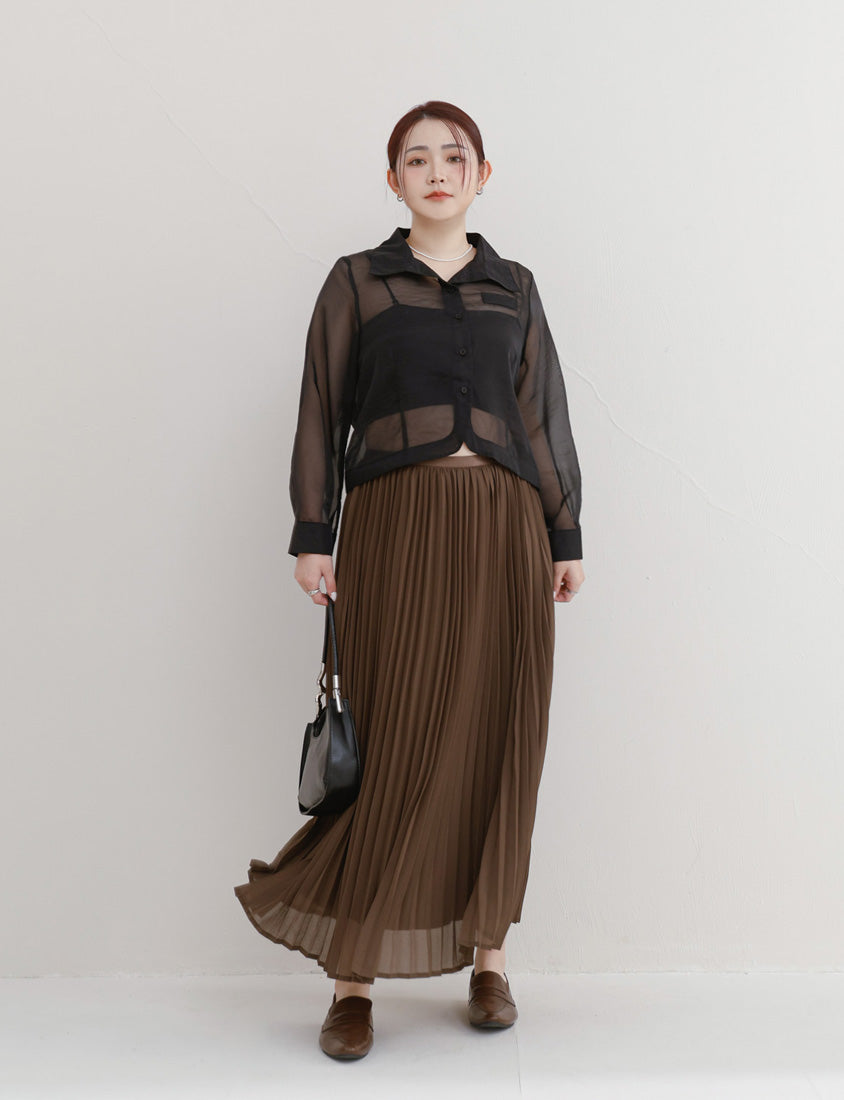 MISS. Faux Pockets Sheer Plus Size Cropped Shirt