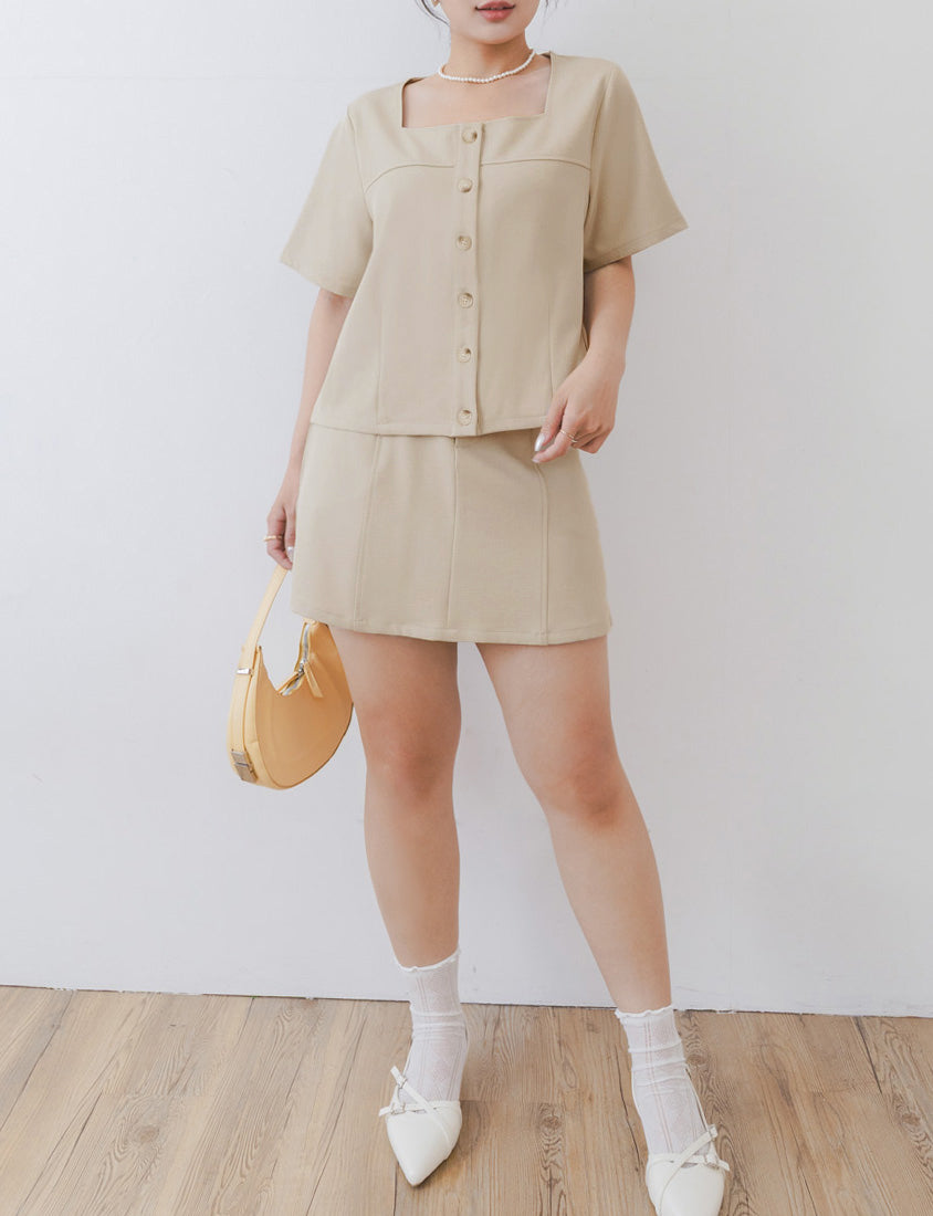 MISS. Korean Contrast Stitch Twill Back-Elastic Plus Size Mini Skirt