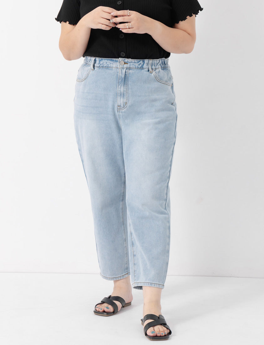 Apple-Shaped Friendly! Perfect Fit Plus Size Boyfriend Jeans