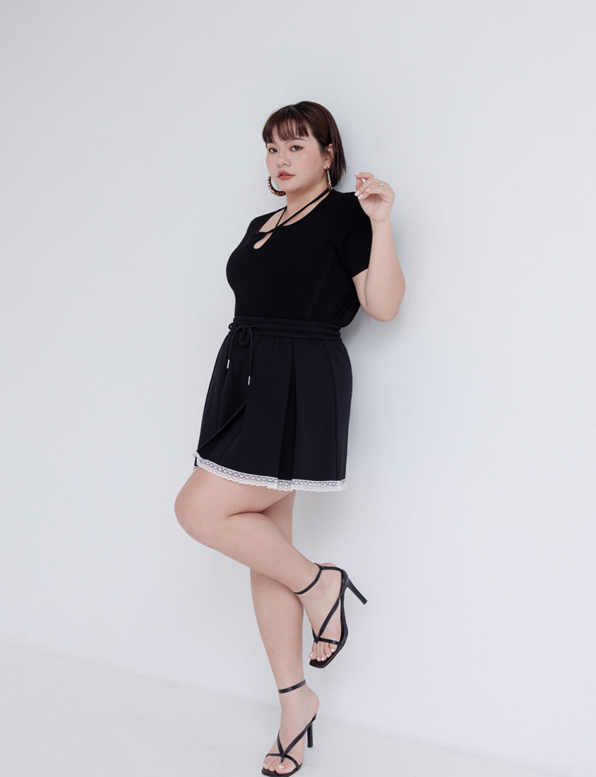 MUA! Pleated Lace-Trim Elastic Drawstring Plus Size Cotton Skirt (with Inner Shorts)