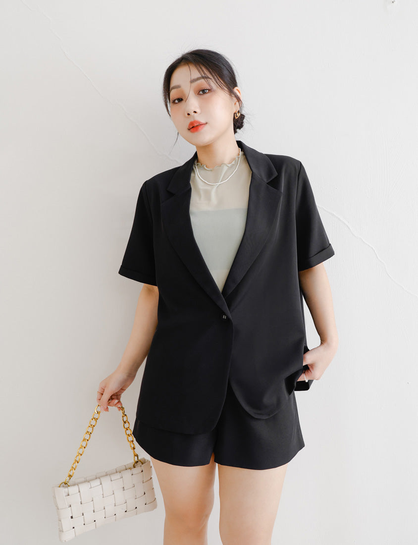 MISS. Elegant Back Elastic Waist Plus Size Tailored Shorts