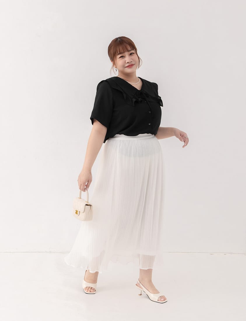 MISS. Heart Buttons Front Tie Ruffle Collar Plus Size Blouse