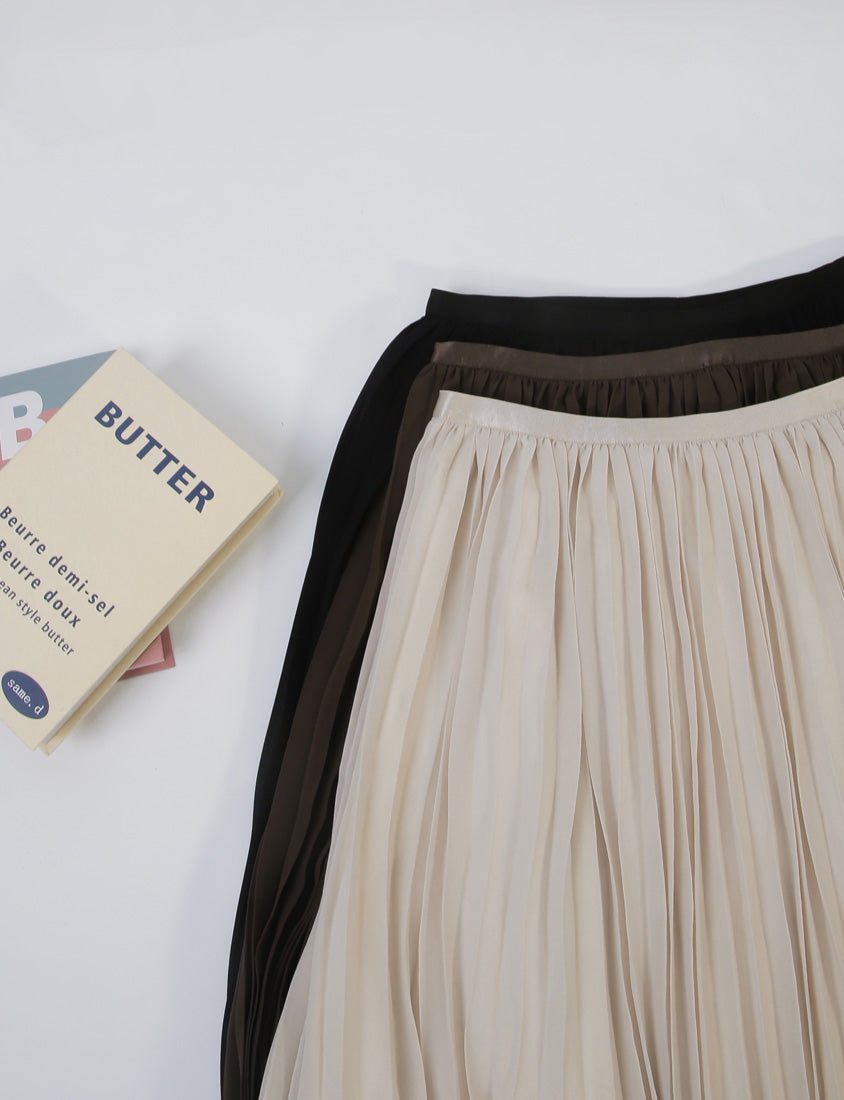 MISS. Elegant Fine-Pleated Double Layer Sheer Plus Size Maxi Skirt