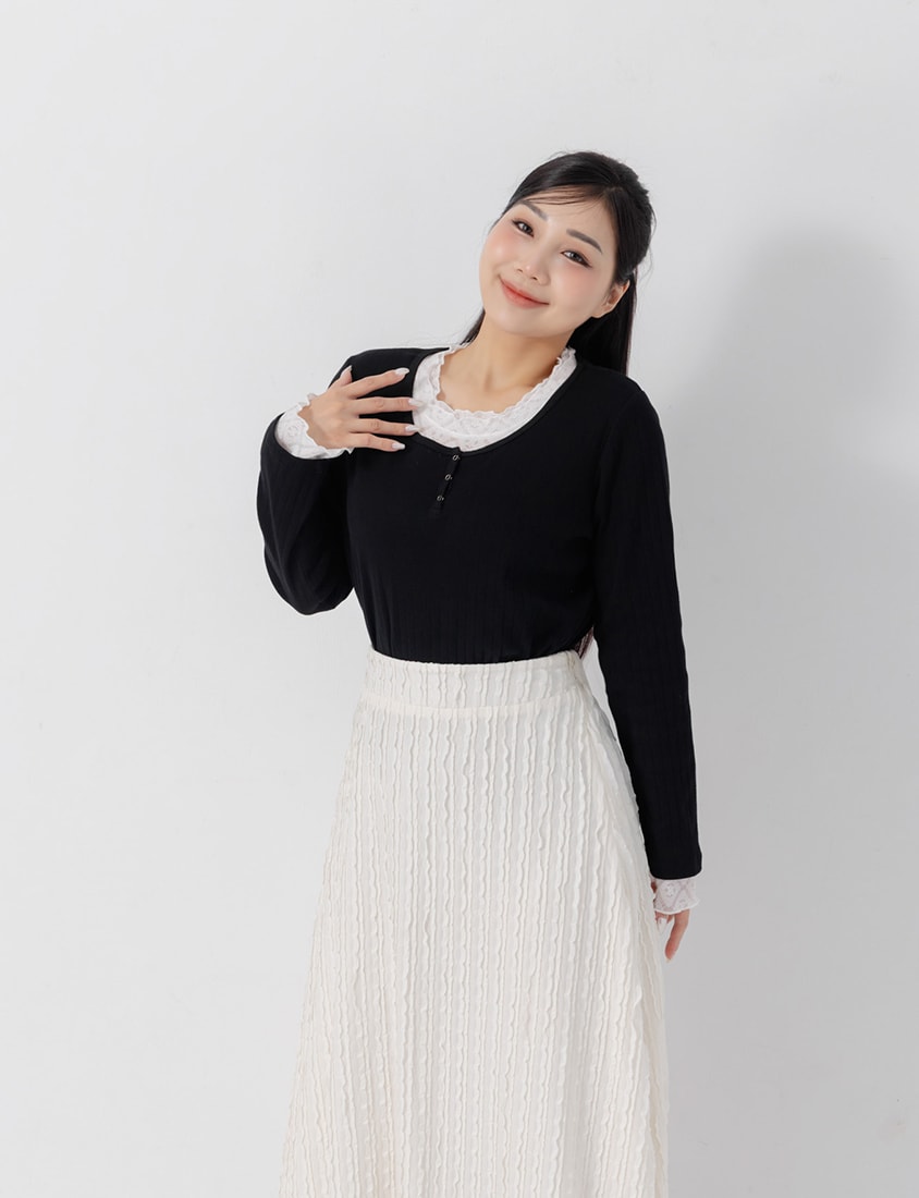 Jacquard Ribbed Button-Front Plus Size Crewneck Top