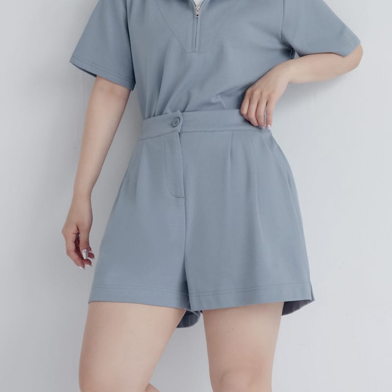 Summer Pleated Back Elastic Waist Plus Size Shorts