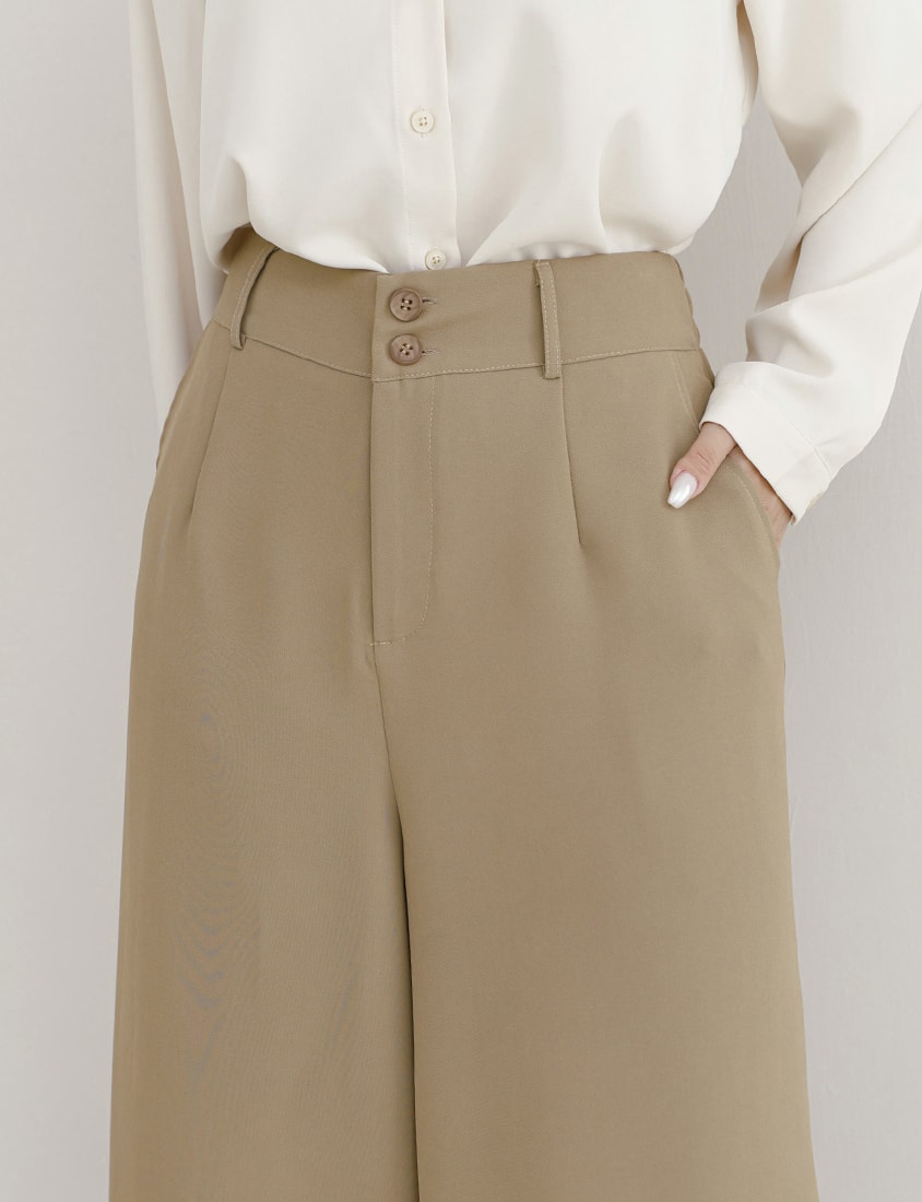 MISS. Pear-Shaped Friendly Wrinkle-Resistant Plus Size Wide Leg Trousers