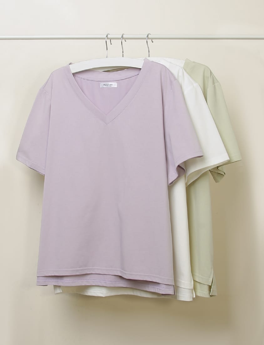 Cooling V-Neck Side Slit Plus Size Graphic Tee