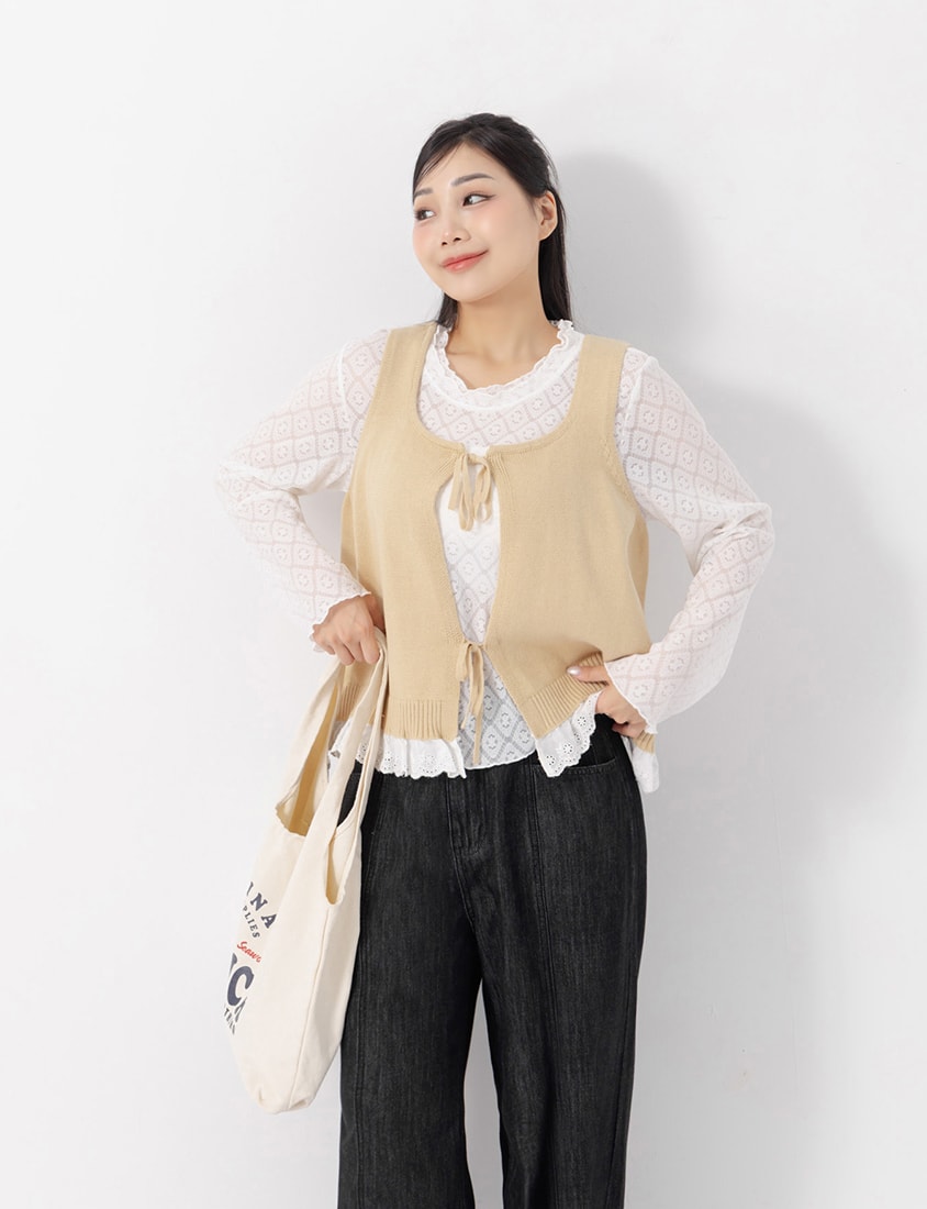 Double-Collar Diamond Lace with Lettuce Edge Plus Size Sheer Top