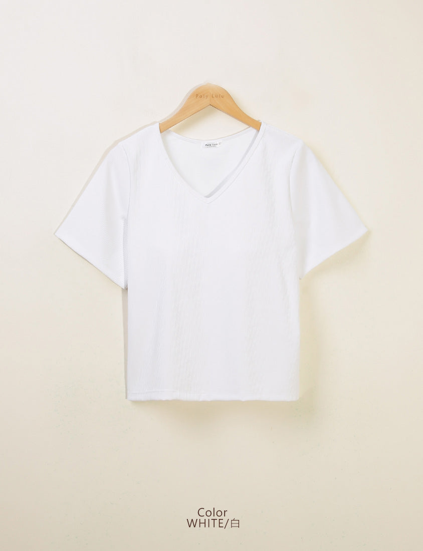 Pobra. Airy Ribbed V-Neck Short Sleeve Plus Size Bratop