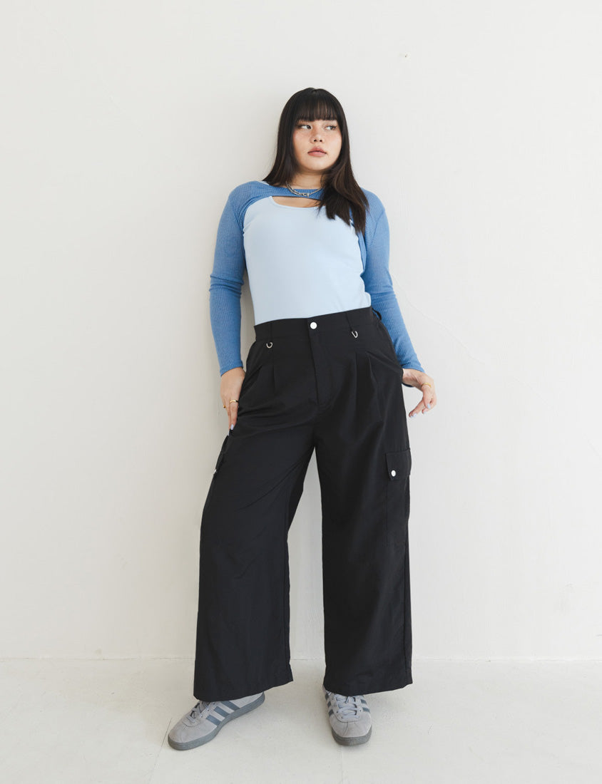 MUA! Edgy Pleated Back Elastic Nylon Plus Size Cargo Pants