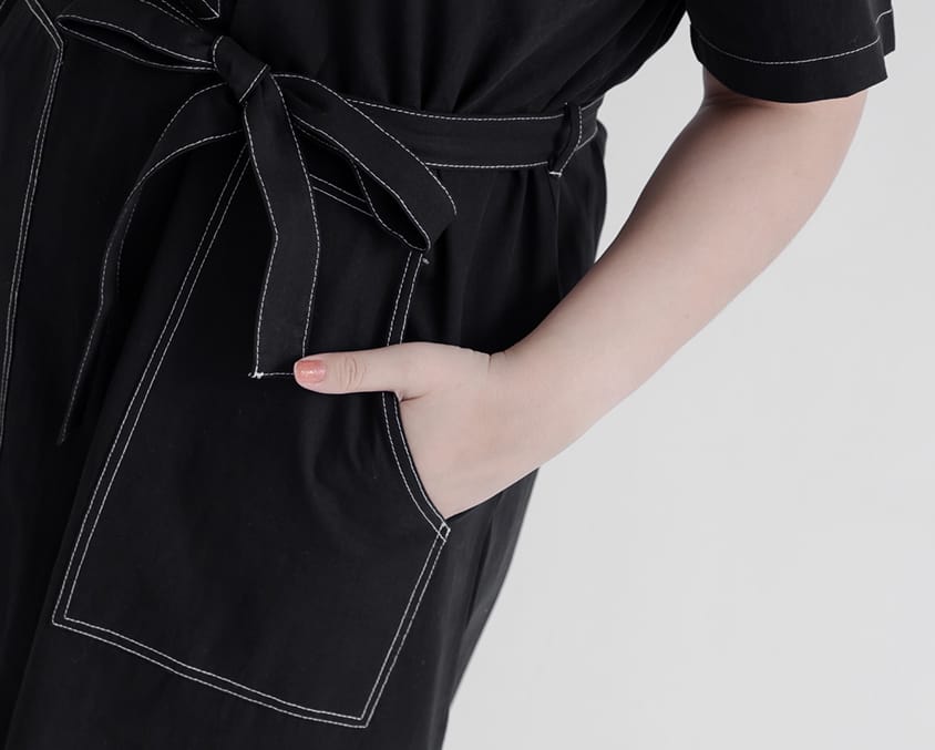 Color-Block Stitching Collar Twill Plus Size Maxi Dress (with Waist Tie)