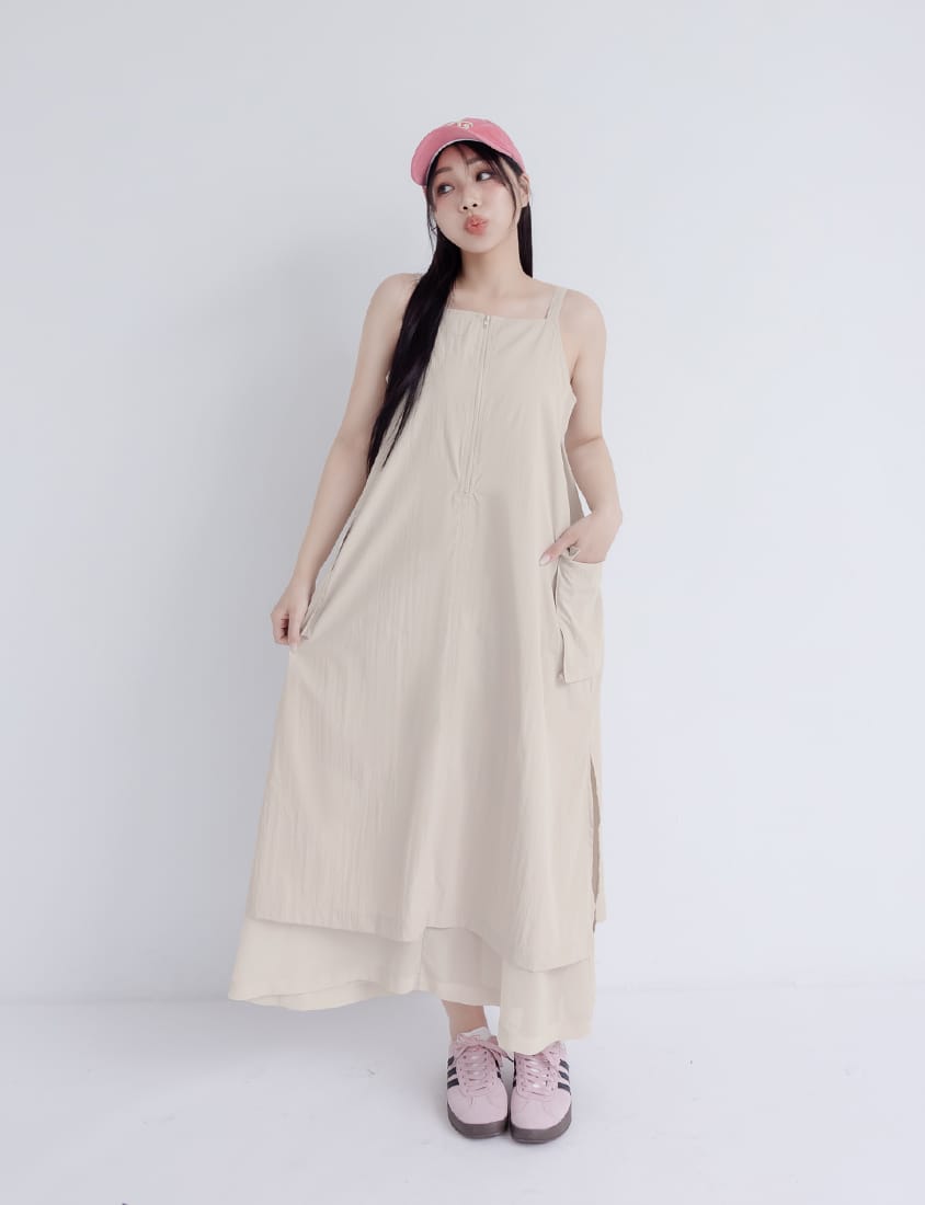 Multi-Layered Cargo Adjustable Strap Plus Size Maxi Dress