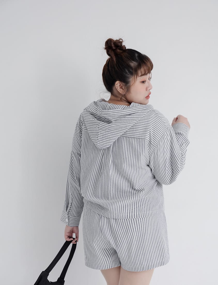 Bubble Stripe Layered-Look Plus Size Shorts
