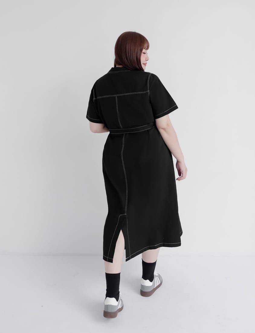 Color-Block Stitching Collar Twill Plus Size Maxi Dress (with Waist Tie)