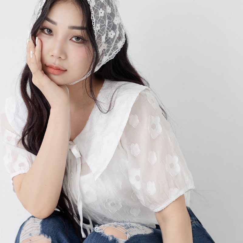 Two-Piece Floral Collar Tie Plus Size Shirt (with Camisole)