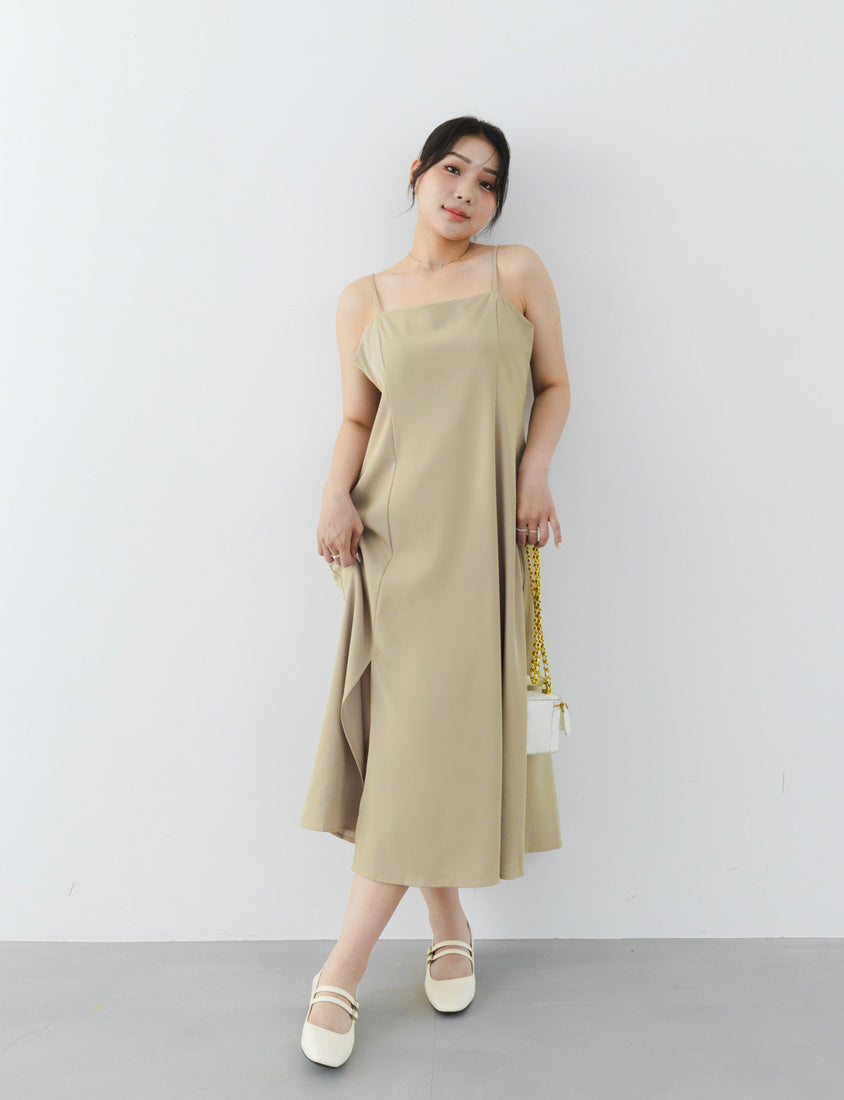 Wrinkle-Resistant Front Slit Adjustable Strap Plus Size Maxi Dress