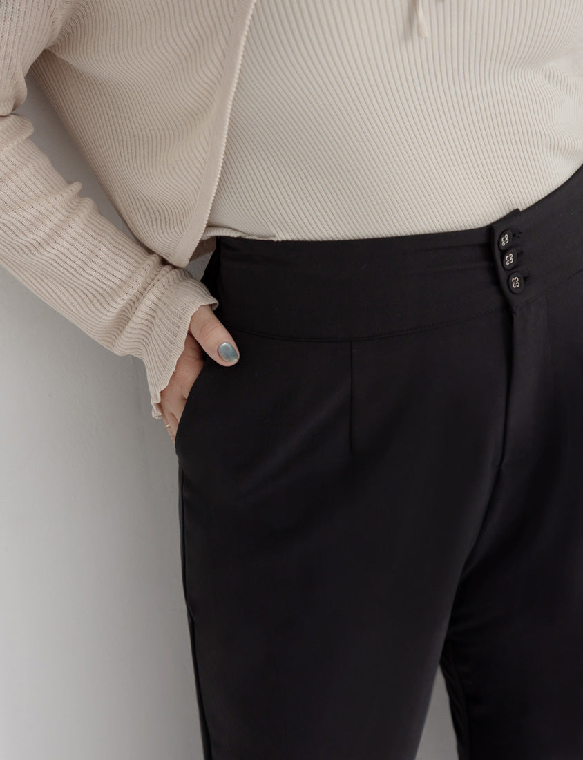 MISS. Apple-Shaped Body Friendly High Waist Plus Size Trousers