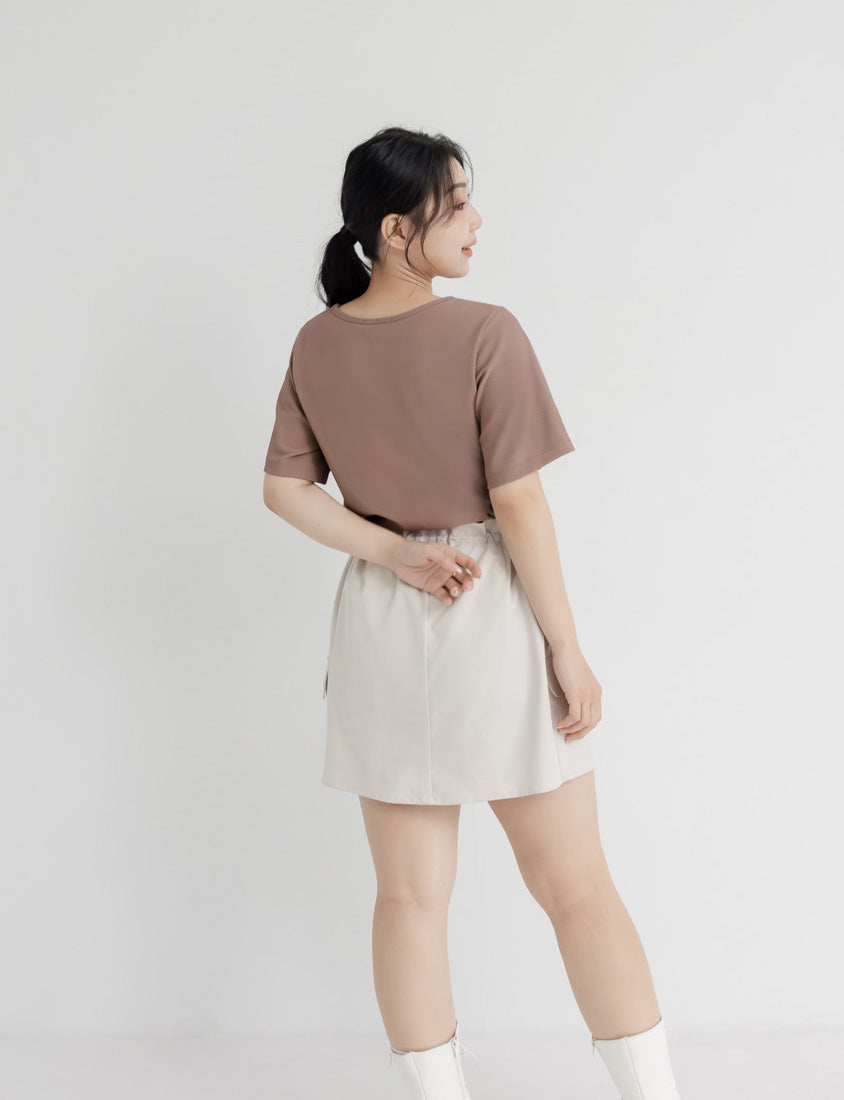 Pobra. Airy Ribbed V-Neck Short Sleeve Plus Size Bratop