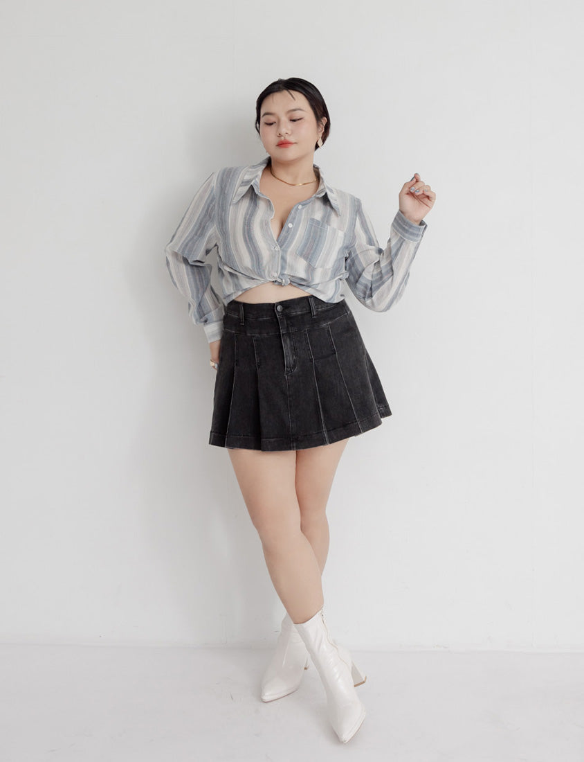 MUA! Sweet & Hot Denim Pleated Plus Size Mini Skirt (with Inner Pants)