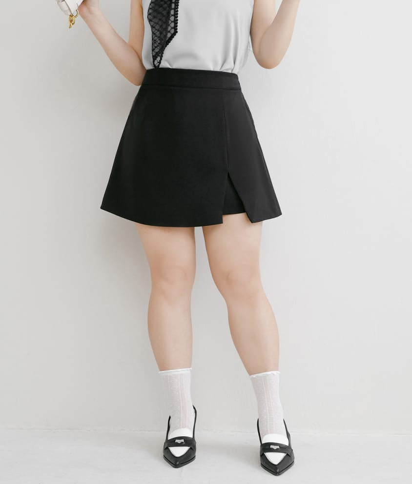 MISS. Structured Lightweight A-line Slit Plus Size Tailored Skirt (With Short)