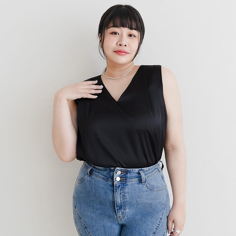 MISS. Subtle Sheen V-Neck Wide Strap Plus Size Pleated Tank