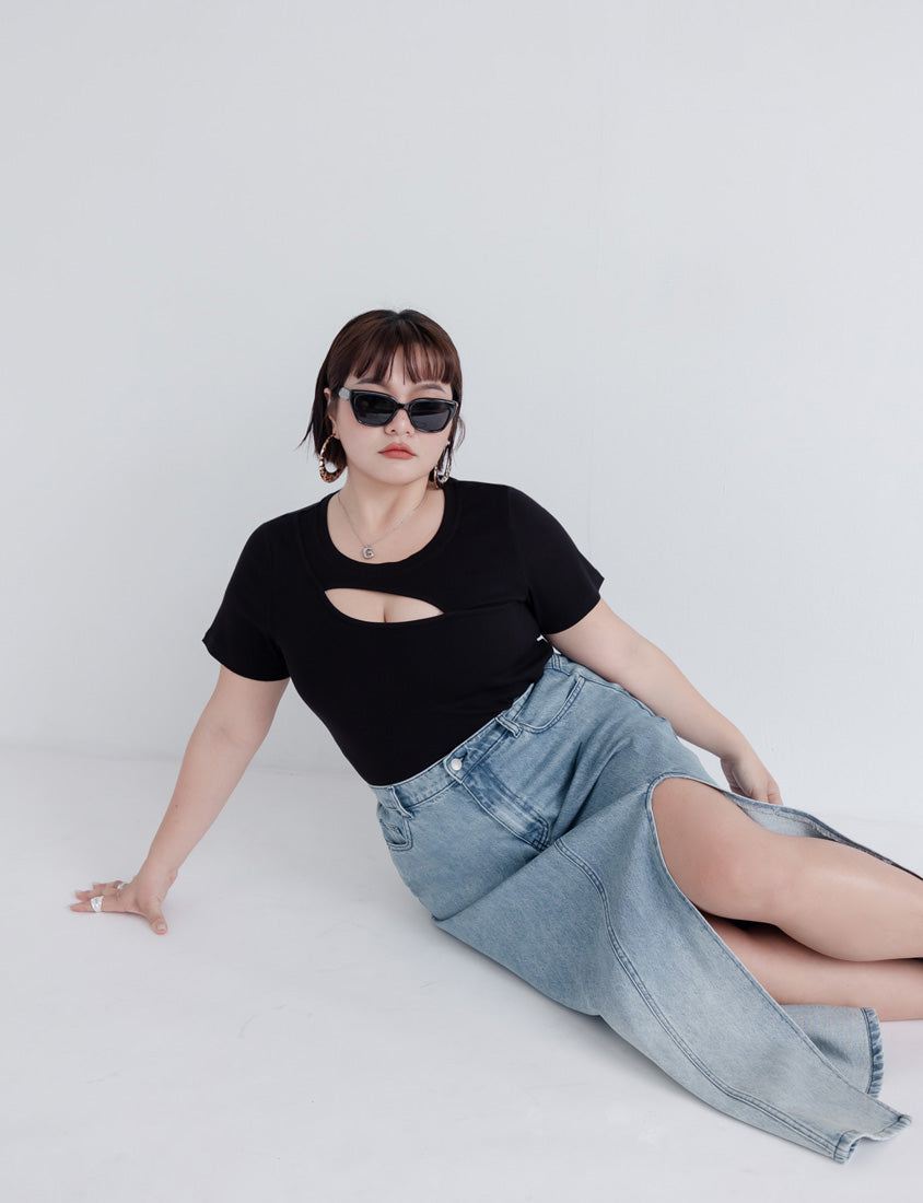 MUA! Sexy Cut-out Ribbed Plus Size Top