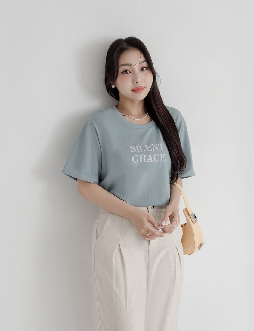 MISS. Basic Graphic Print Plus Size Short Sleeve Tee