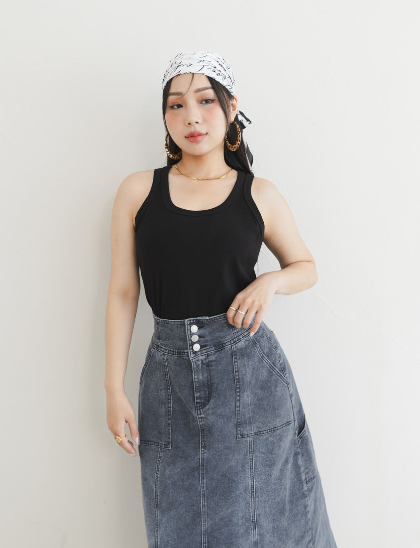 MUA! Summer Essential U-Neck Cut Out Plus Size Tank