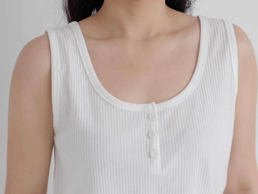 Basic U-Neck Ribbed Button Plus Size Tank Top