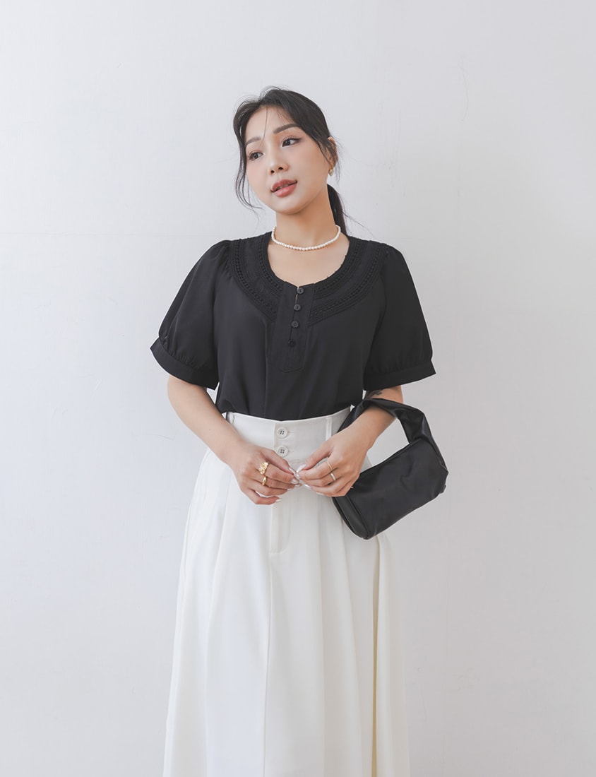MISS. V-Neck Lace Embroidered Plus Size Puff Sleeve Top
