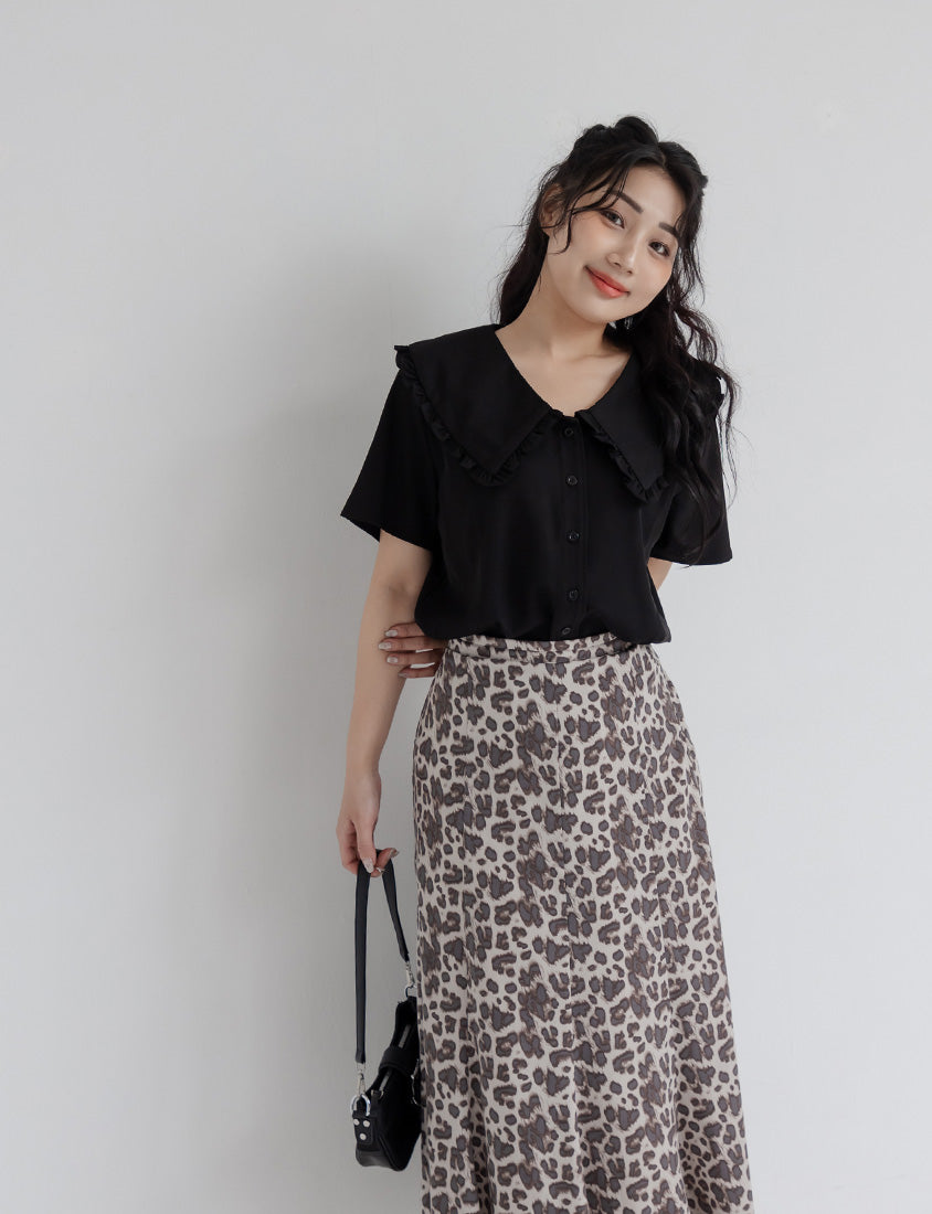 Playful Large Ruffle Collar Plus Size Short Sleeve Top
