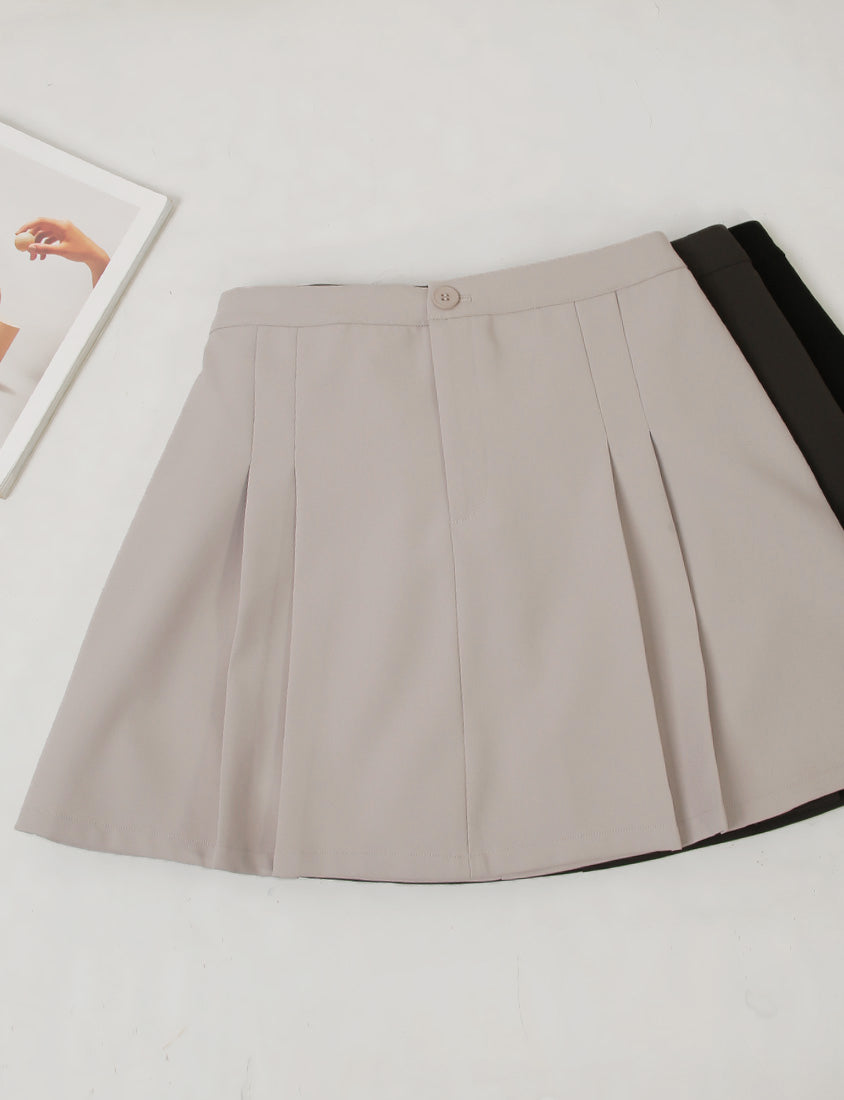 MISS. Wrinkle-Resistant Pleated Suit Plus Size Tailored Mini Skirt (With Shorts)