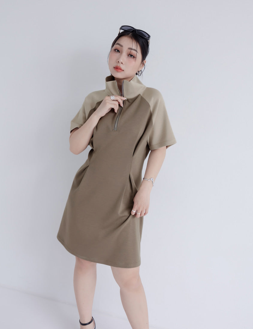 MUA! Space Cotton Color-Block Stand Collar Plus Size Short Sleeve Mini Dress