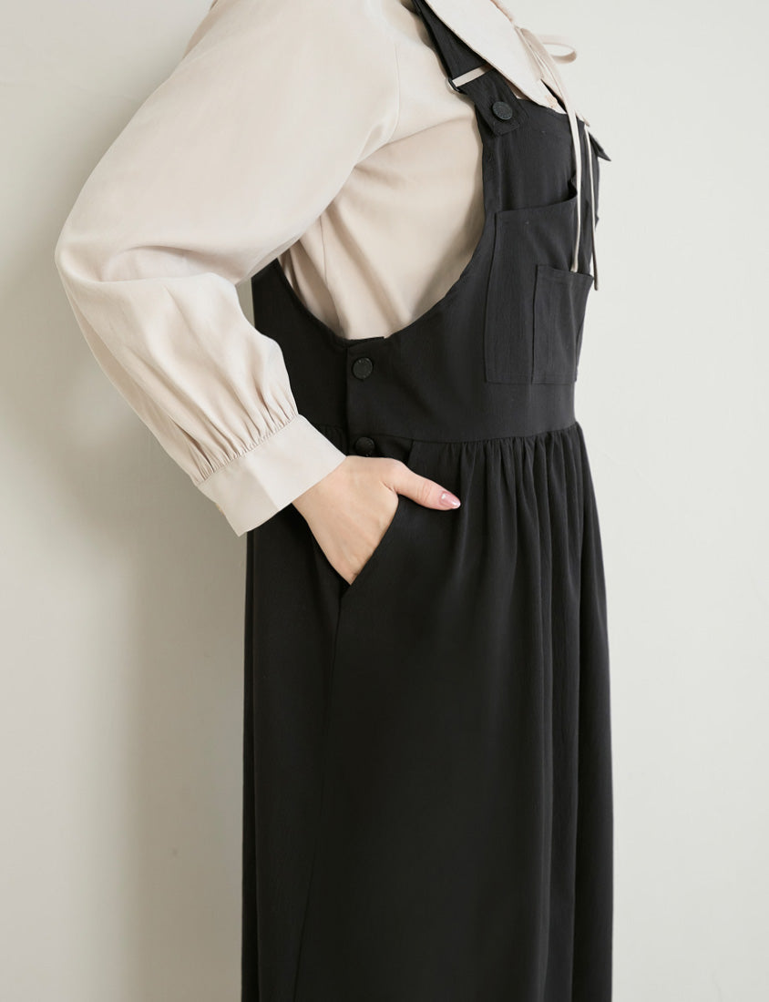 Adjustable Crinkled Utility Pockets Plus Size Cami Dress