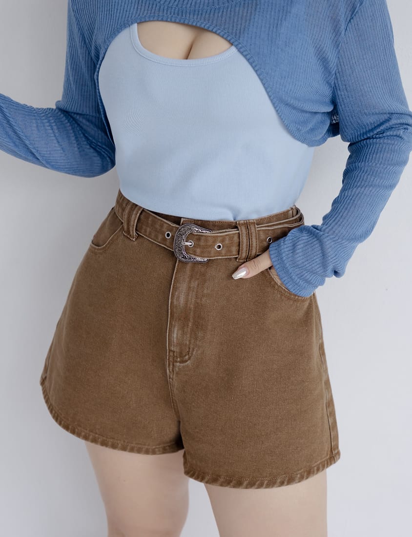 MUA! Sexy Statement Wash Plus Size Denim Shorts (With Belt)