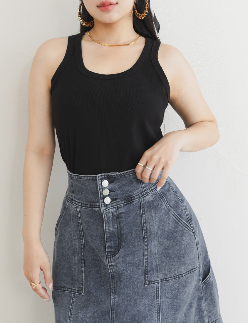 MUA! Summer Essential U-Neck Cut Out Plus Size Tank