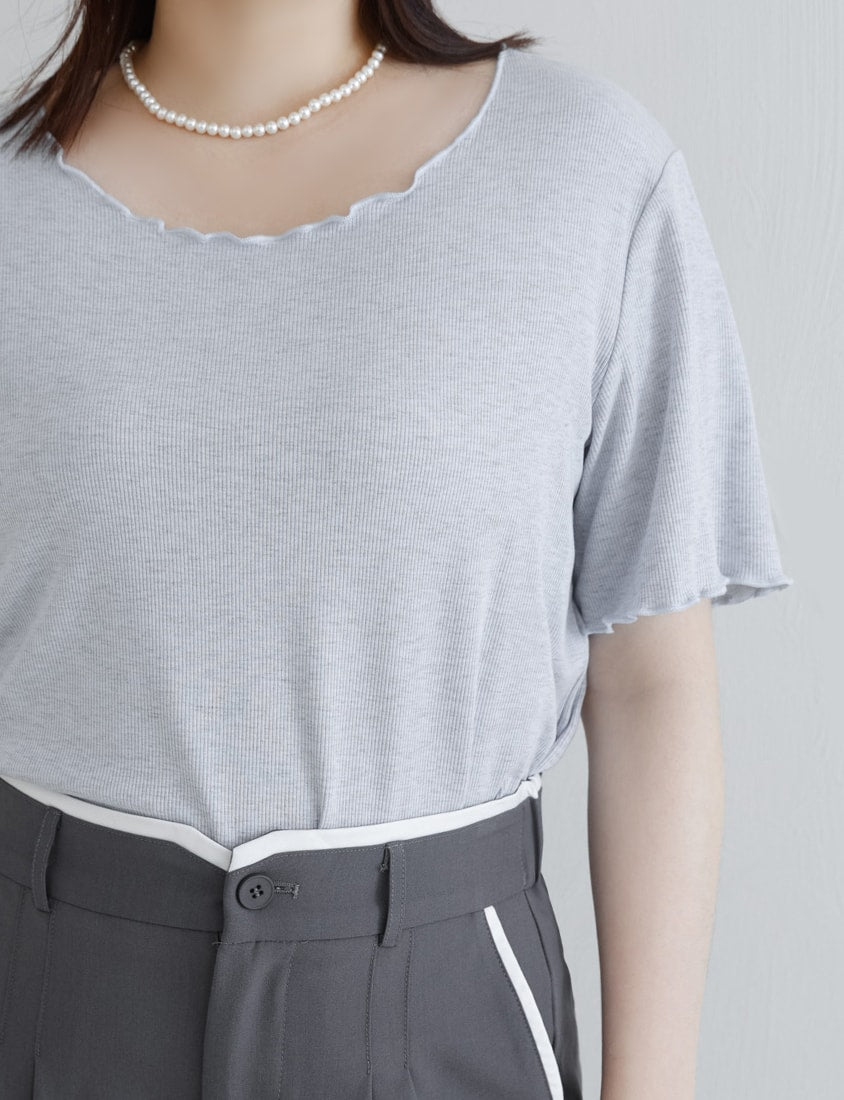 MISS. Versatile Wavy Edge Textured Plus Size Ribbed Top