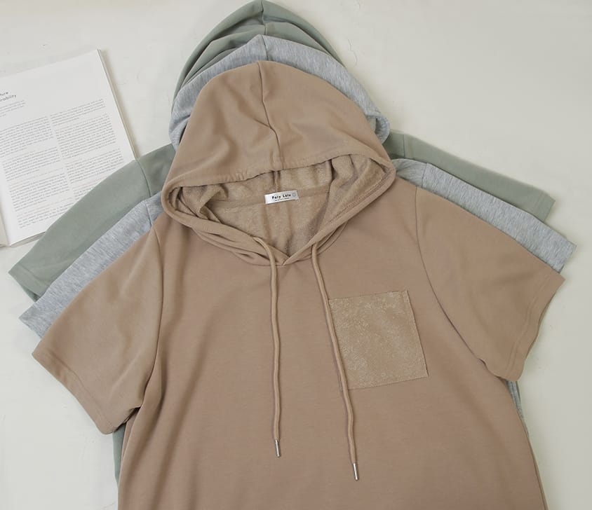 Reverse Square Pocket Plus Size Hooded Top