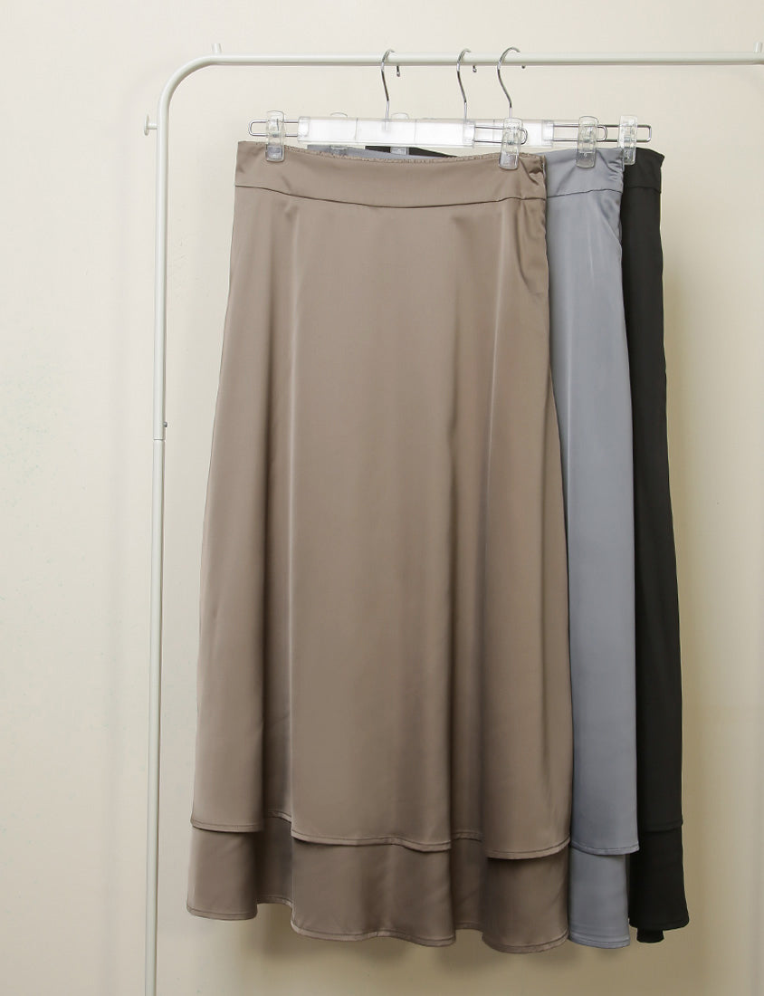 MISS. Fairy Double Layered Back Elastic Glossy Plus Size Maxi Skirt